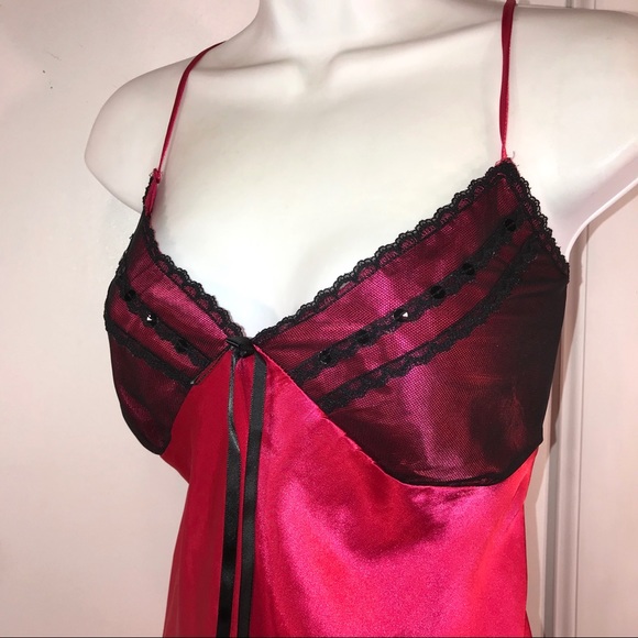 Vintage Red Rose and Black Lace, Size L - Picture 4 of 10